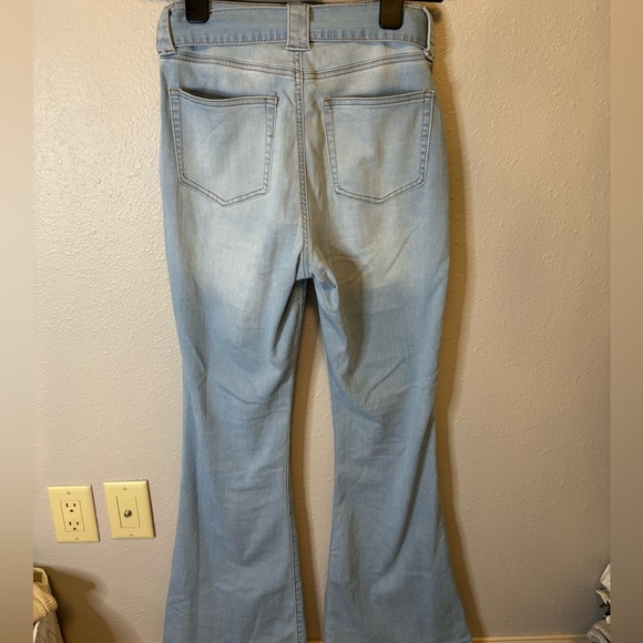 Jeans w/ bow - Picture 2 of 2